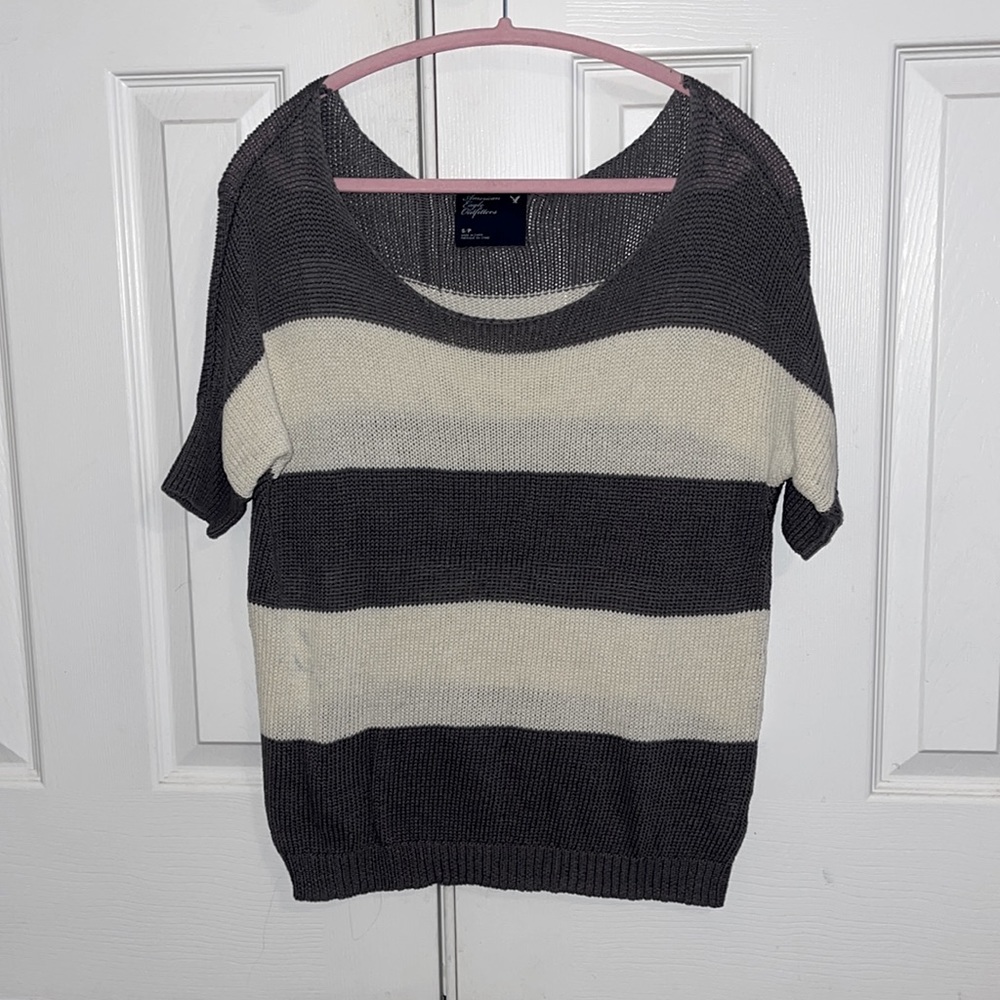 American Eagle 1/4 Sleeve Sweater- S